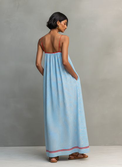 Alma | Vestido Azul con Tirantes Finos y Bolsillos