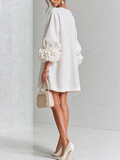 Indara | Vestido Mini Blanco con Detalles Florales