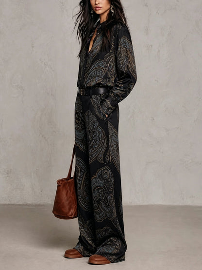 Rosa | Conjunto de camisa y pantalón con estampado de paisley