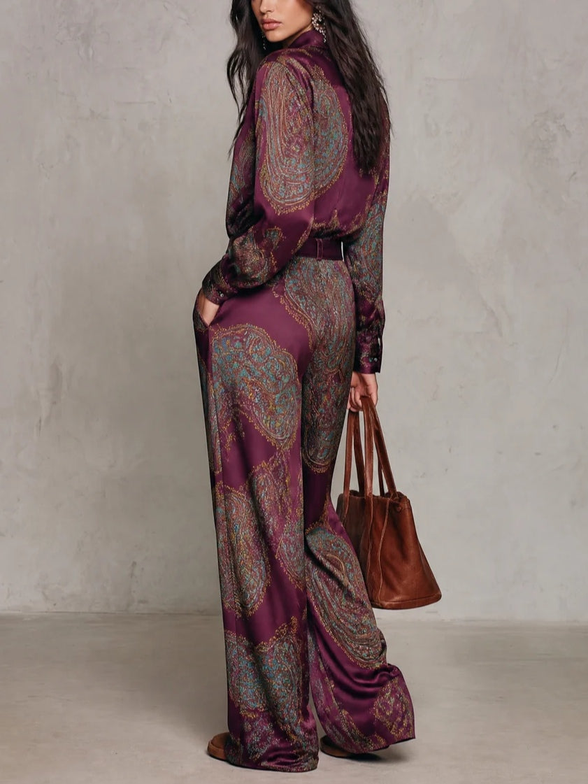 Rosa | Conjunto de camisa y pantalón con estampado de paisley