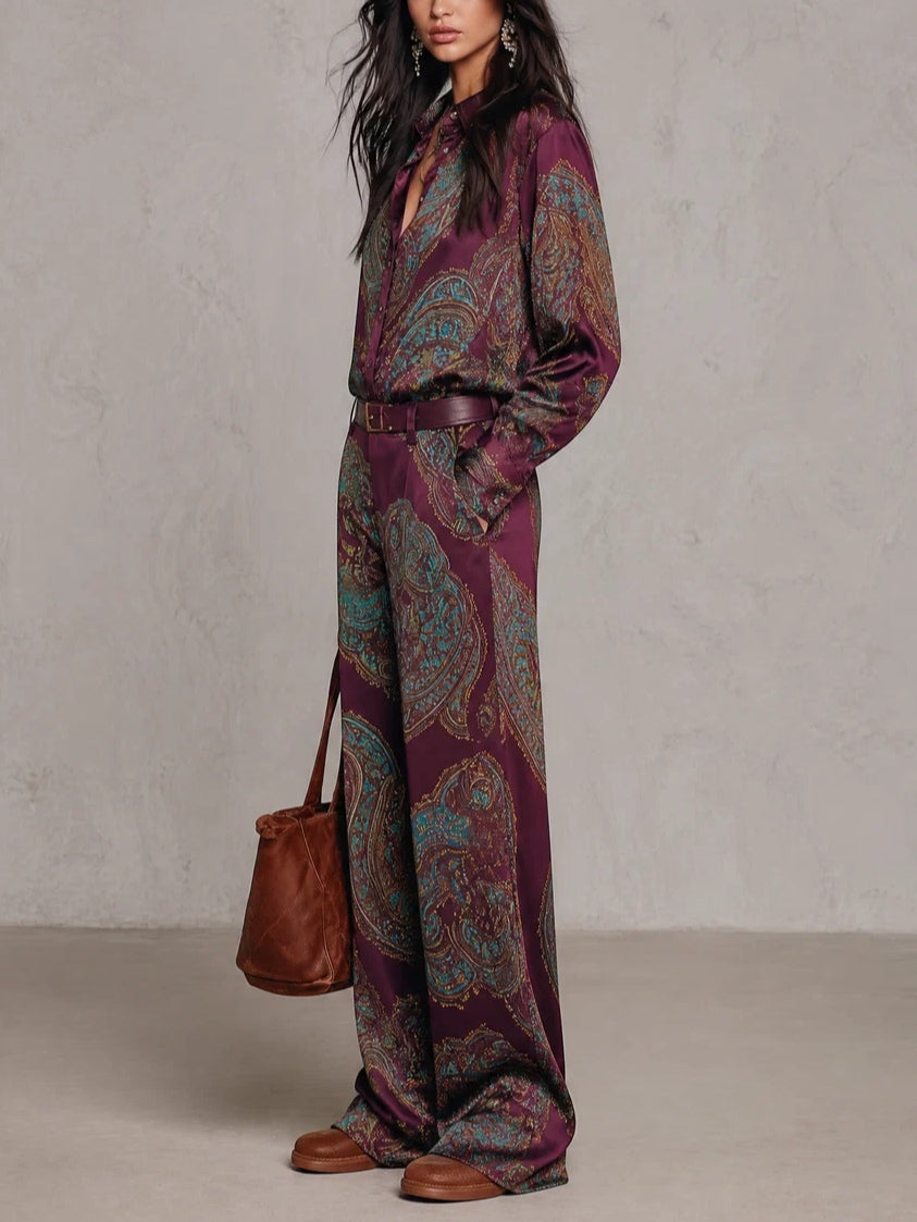 Rosa | Conjunto de camisa y pantalón con estampado de paisley