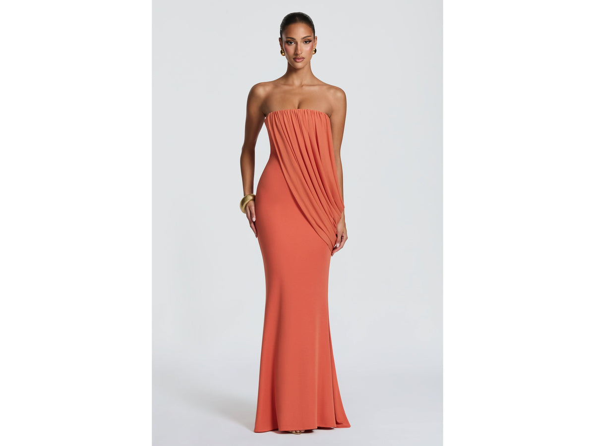 Paula | Vestido Coral Drapado Elegante