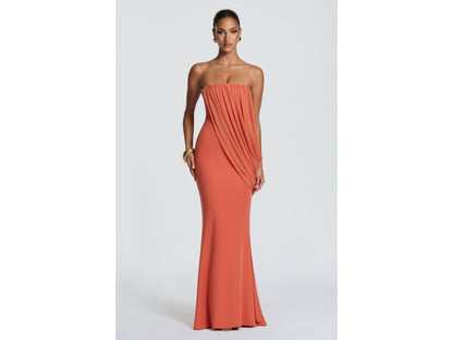 Paula | Vestido Coral Drapado Elegante